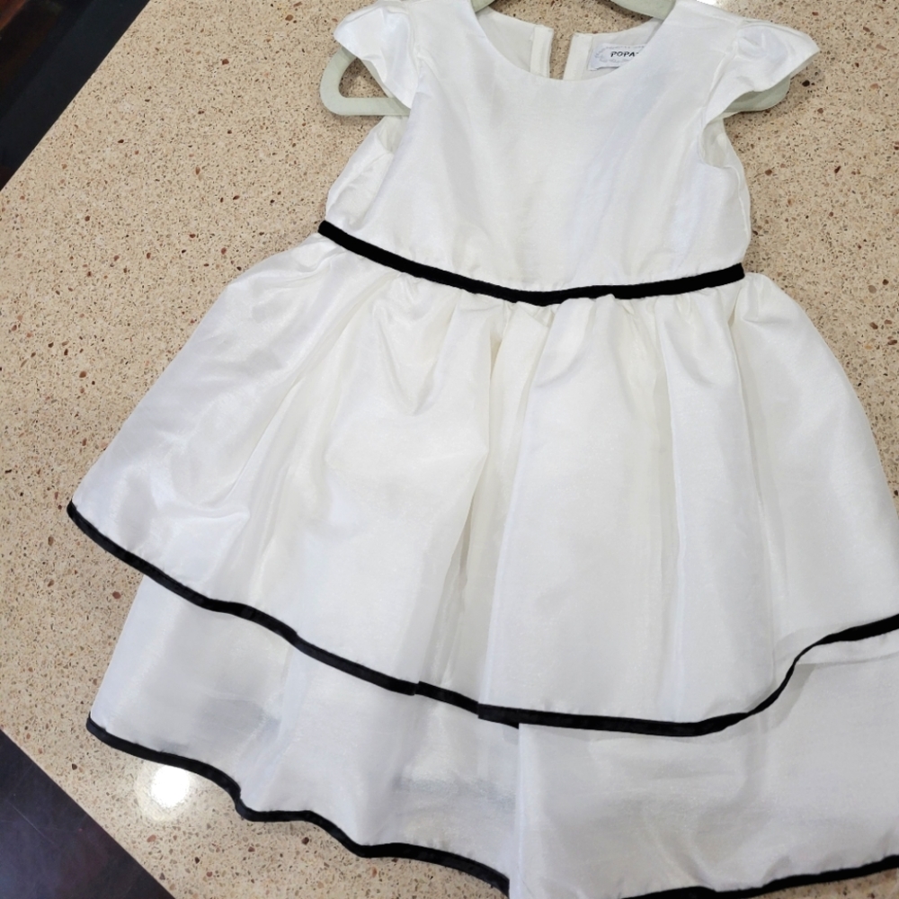 Size 2T popatu off WHT special occasion